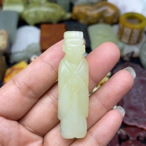 蛇纹石玉未镶嵌颈饰27