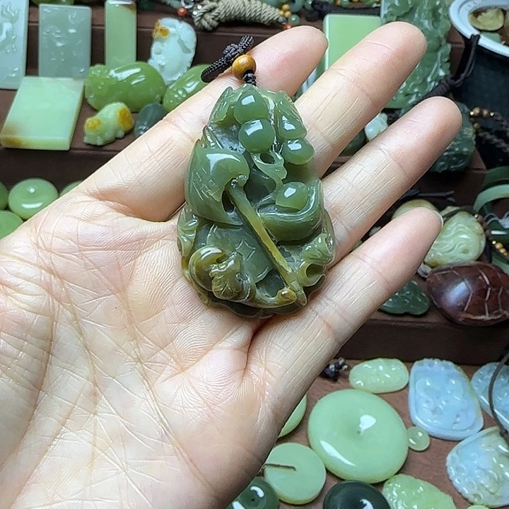 岫岩河磨玉（透闪石质玉）未镶嵌颈饰