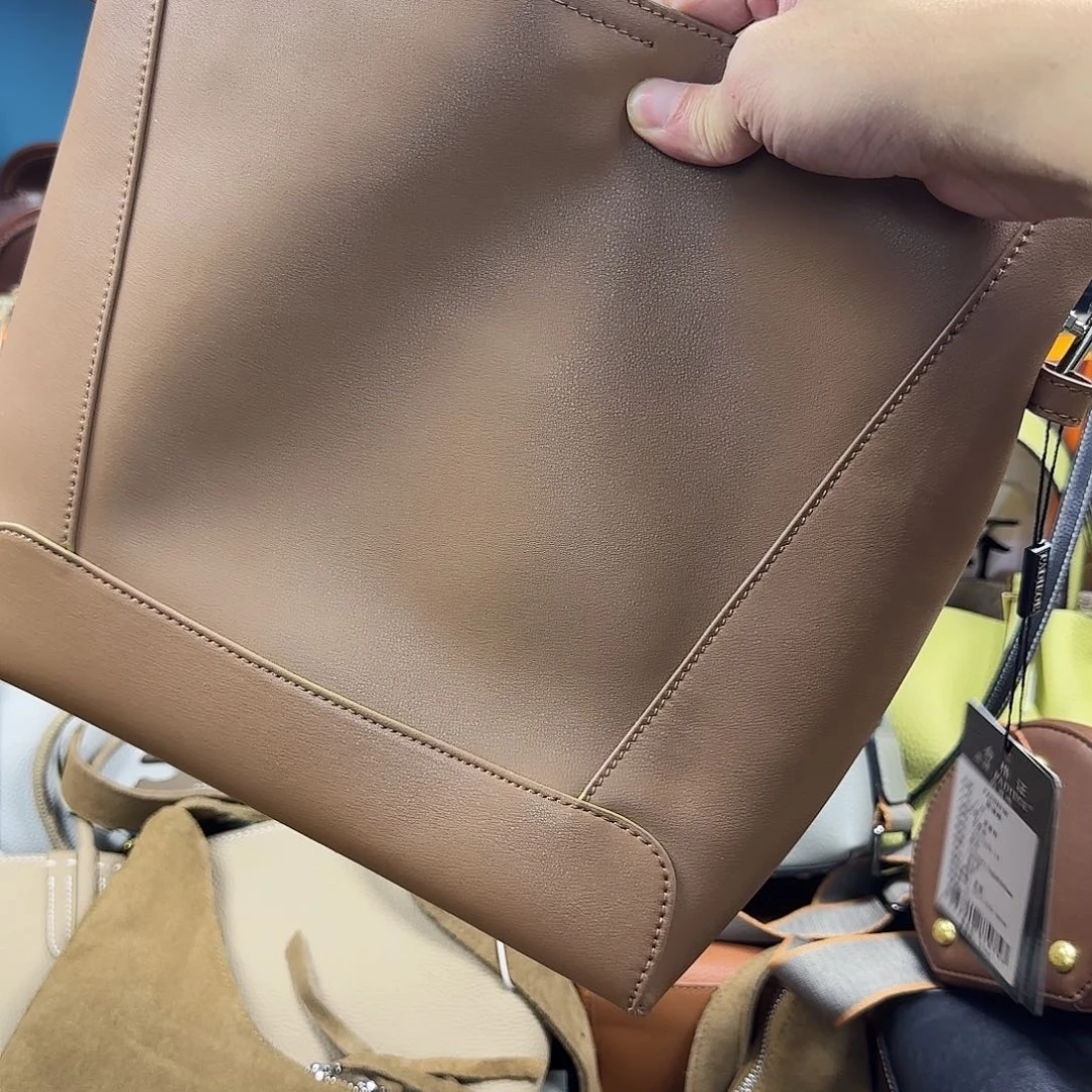 黄牛皮（革）水牛皮（革）头层牛皮山羊皮（革）