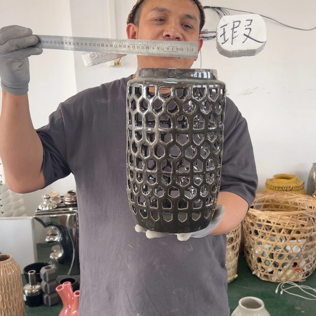 摆件1 号高中低温陶瓷工艺瓶（部分微瑕）