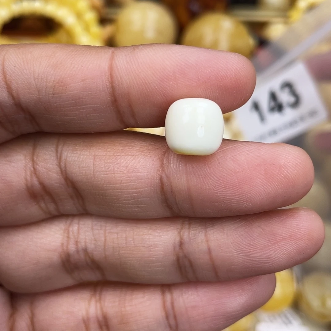 蜜蜡未镶嵌珠宝奇石粉10.5