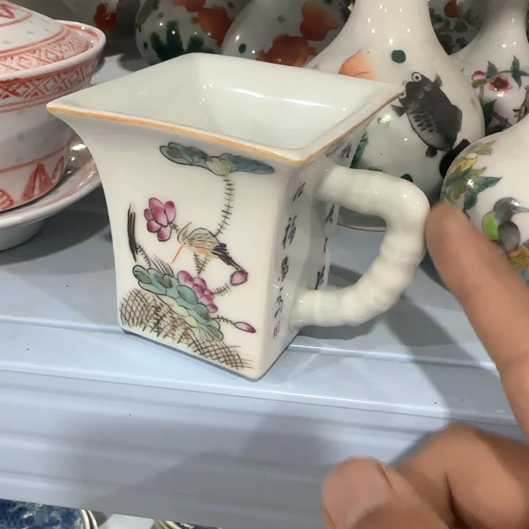瓷片摆件手绘瓷器年底全部亏钱