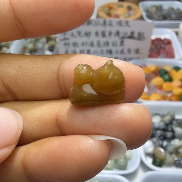 和田玉未镶嵌珠宝奇石