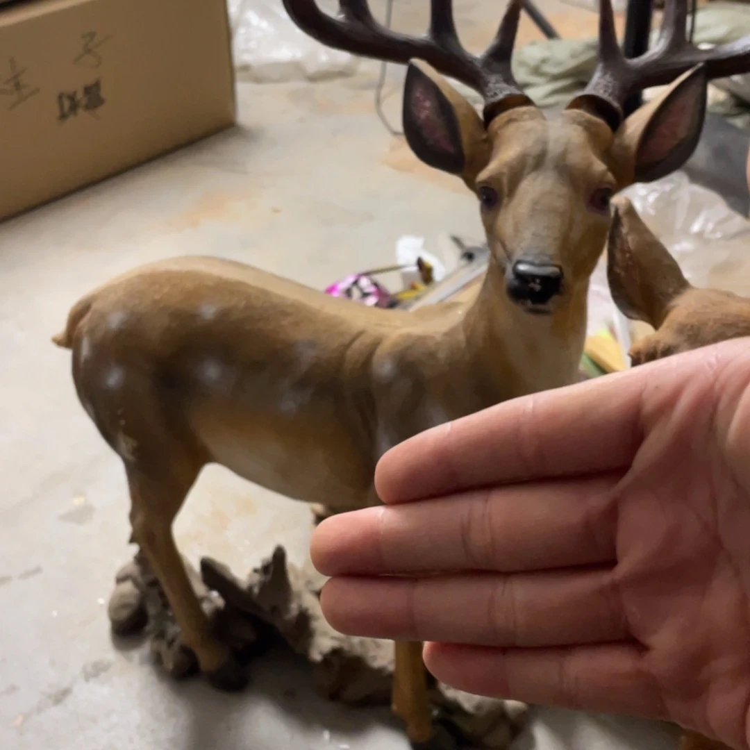 【闪购商品】树脂大号公鹿摆件一个
