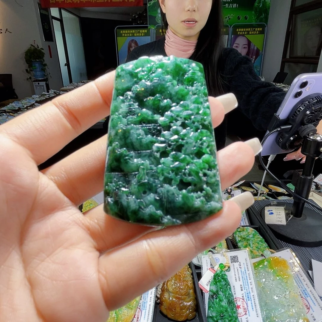 颈饰未镶嵌翡翠一