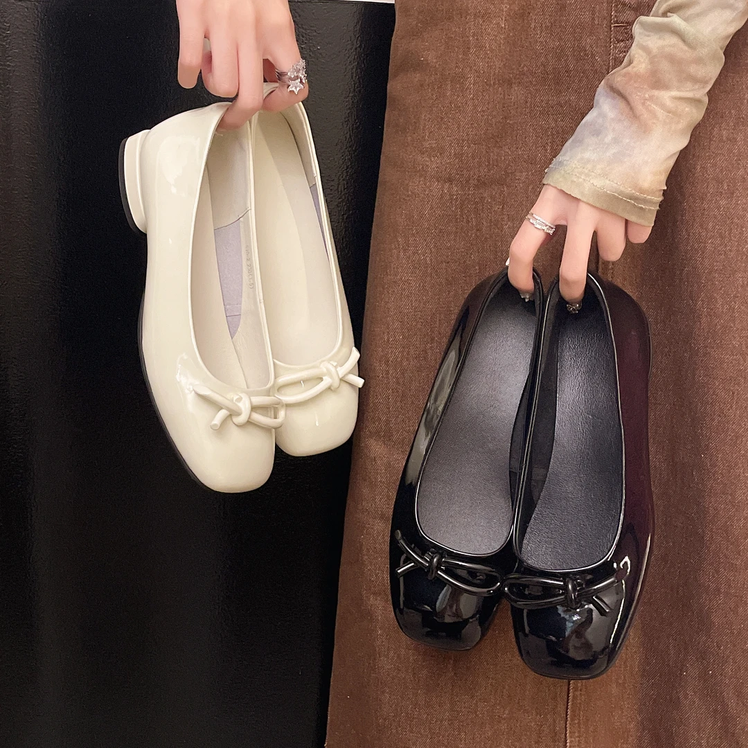 【Jerry】「暮色芭蕾」2cm跟头层漆牛皮+羊皮内里精致小单鞋 570-2