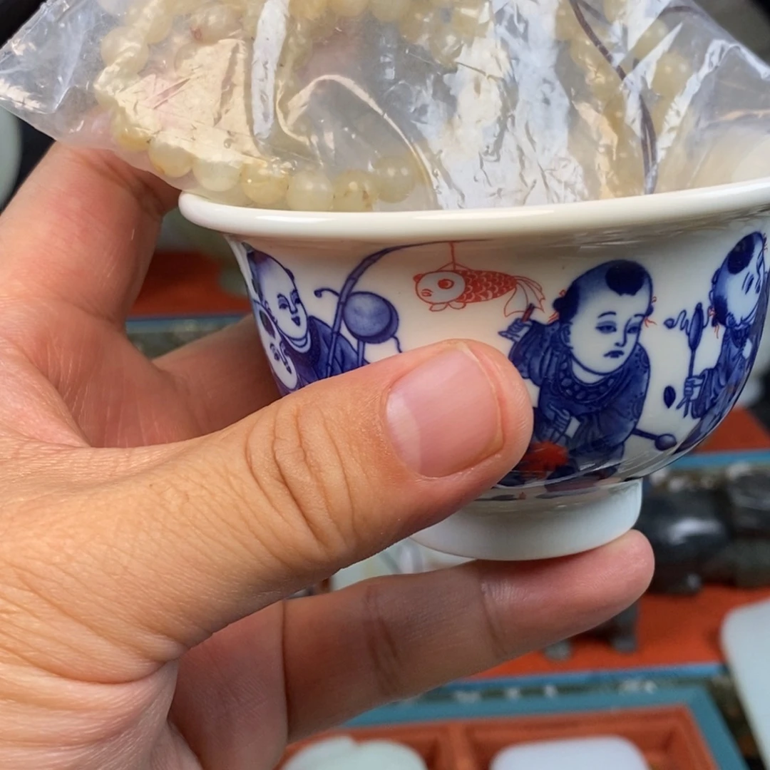 鉴****）青花瓷茶杯一个108