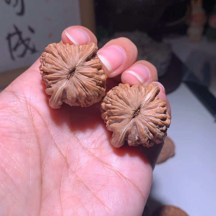 吊坠文玩核桃石楼