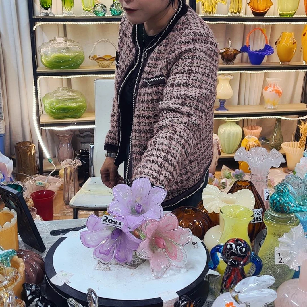 3朵百合家悦美居琉璃摆件