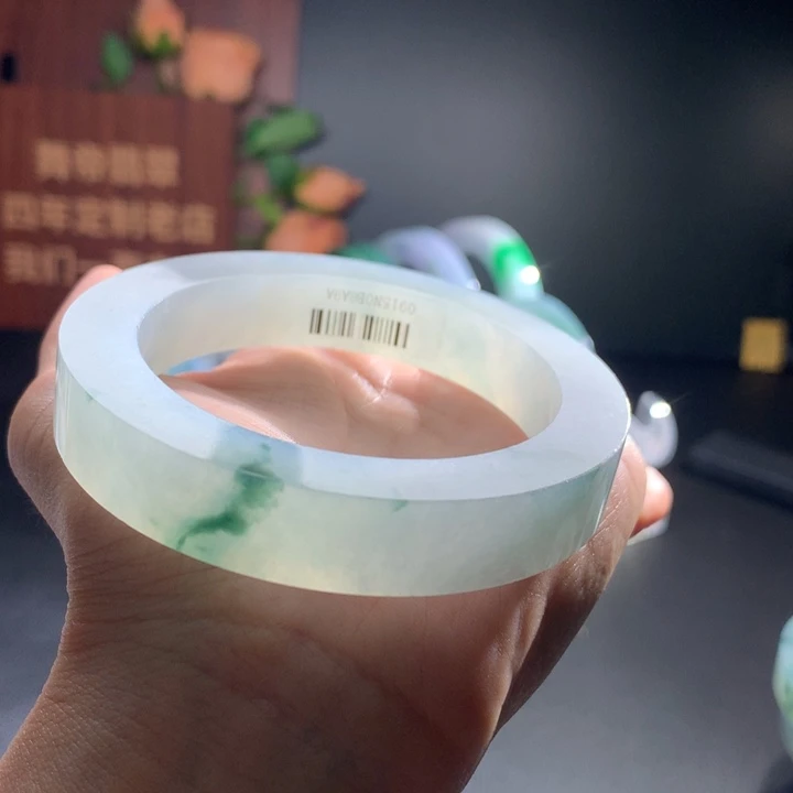 未镶嵌手镯定制翡翠