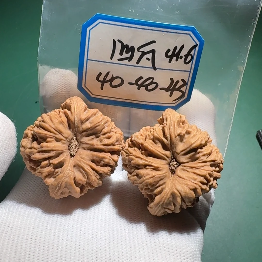 8***4吊坠文玩核桃0002号