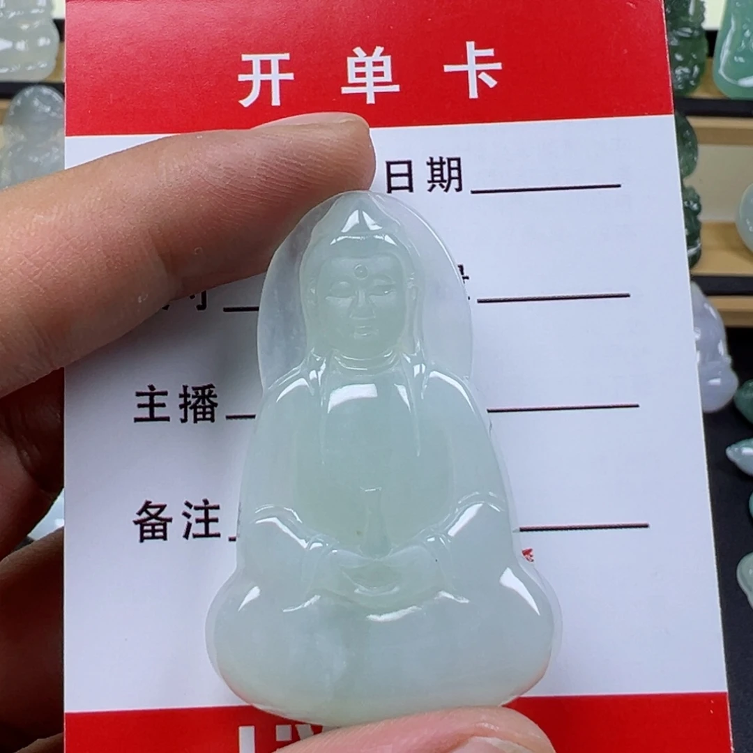 翡翠未镶嵌颈饰素衣观音