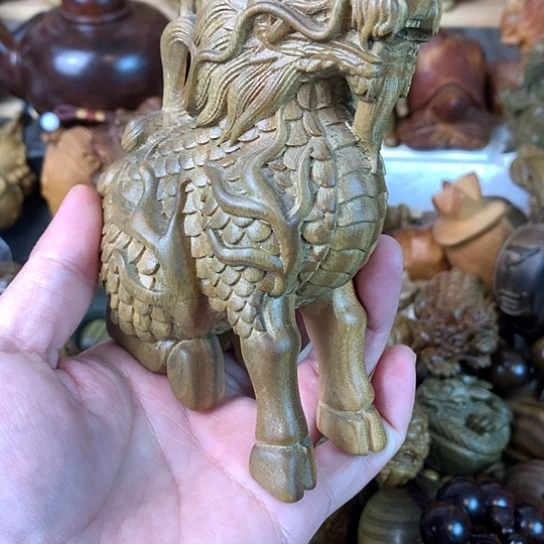 木用****炳绿檀木麒麟大摆件