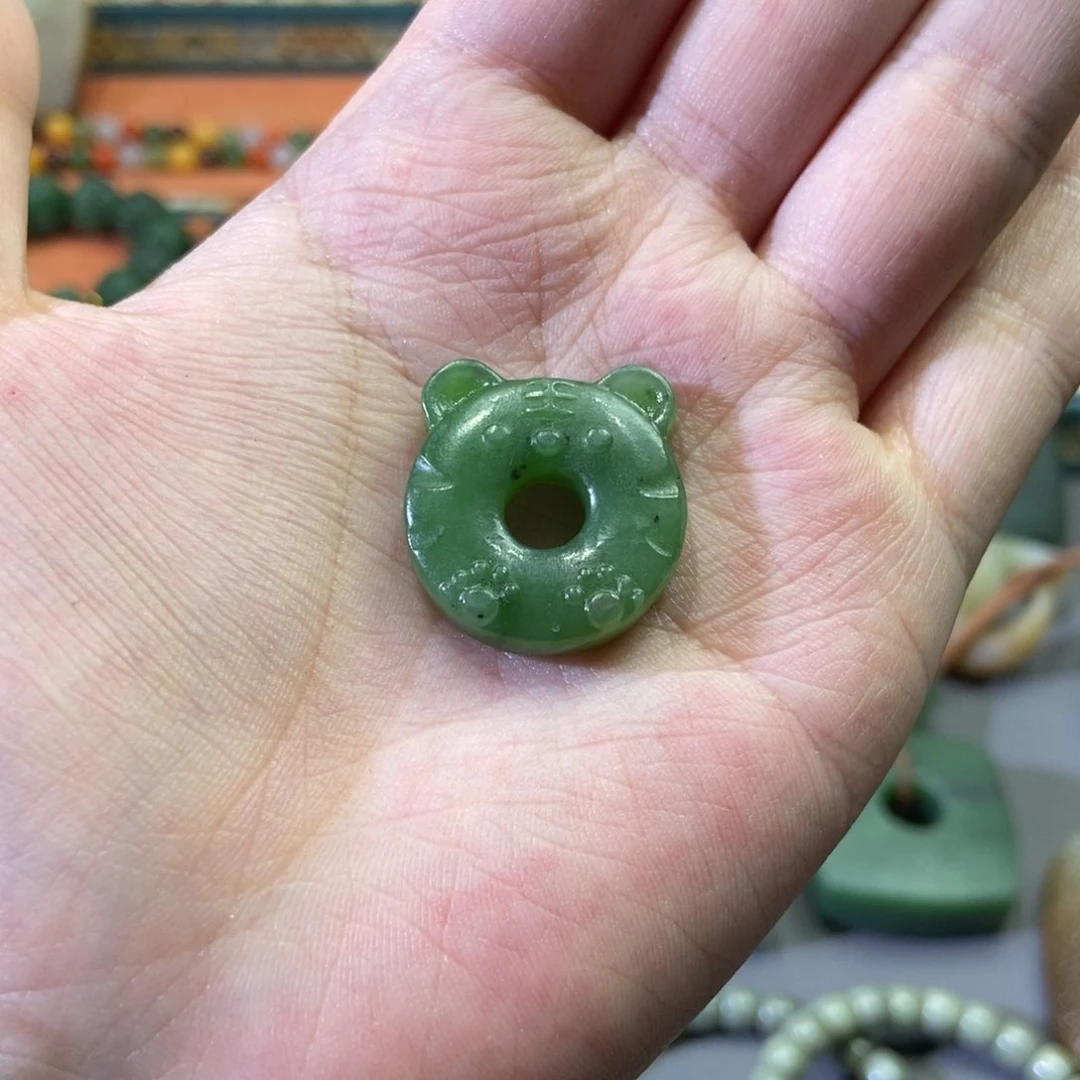 和田玉颈饰未镶嵌?**?