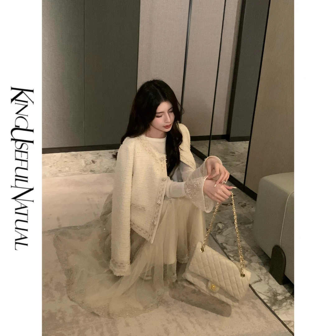 KUN【英伦都会】肌理小香 多种纱线混纺肌理正肩箱型秋米色外套