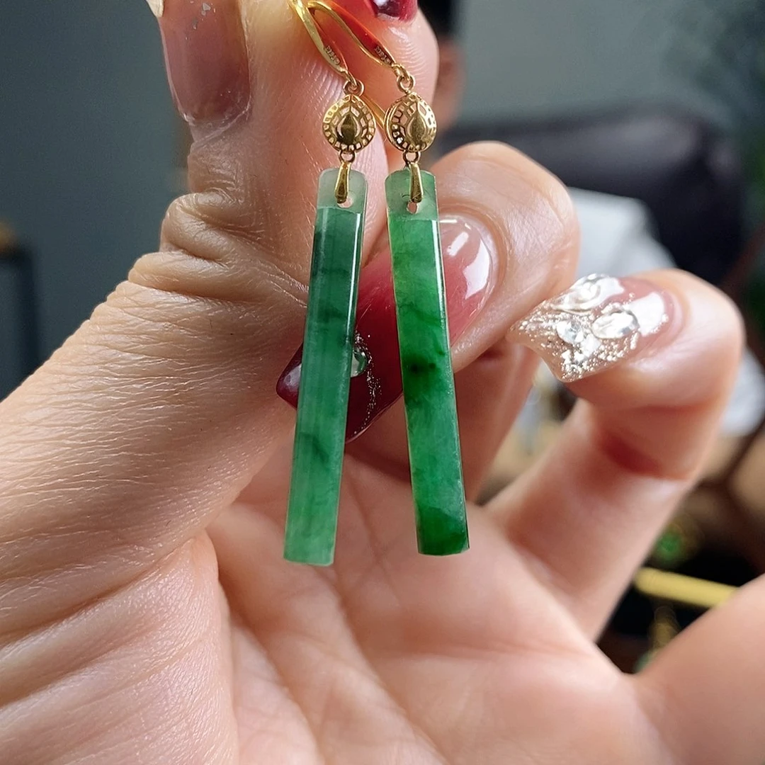 翡翠耳饰18K金镶嵌翡翠