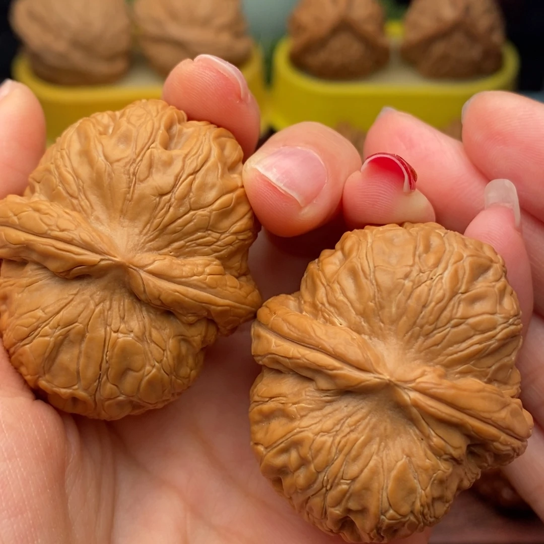 把件桃核毕业元宝45……