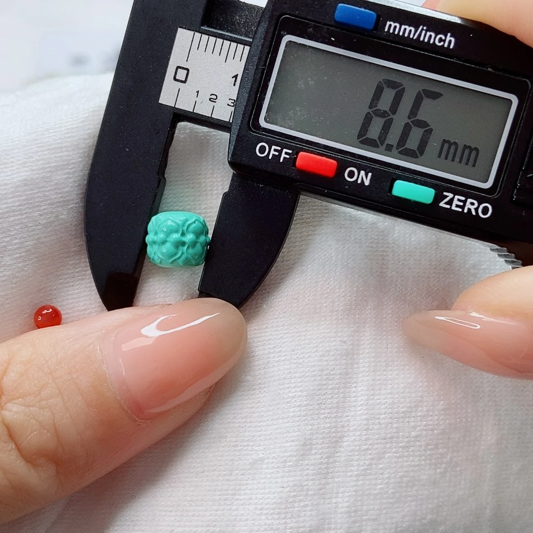 未镶嵌南红玛瑙珠宝奇石