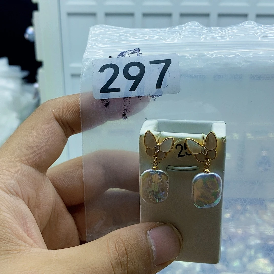 颈饰合金淡水珍珠