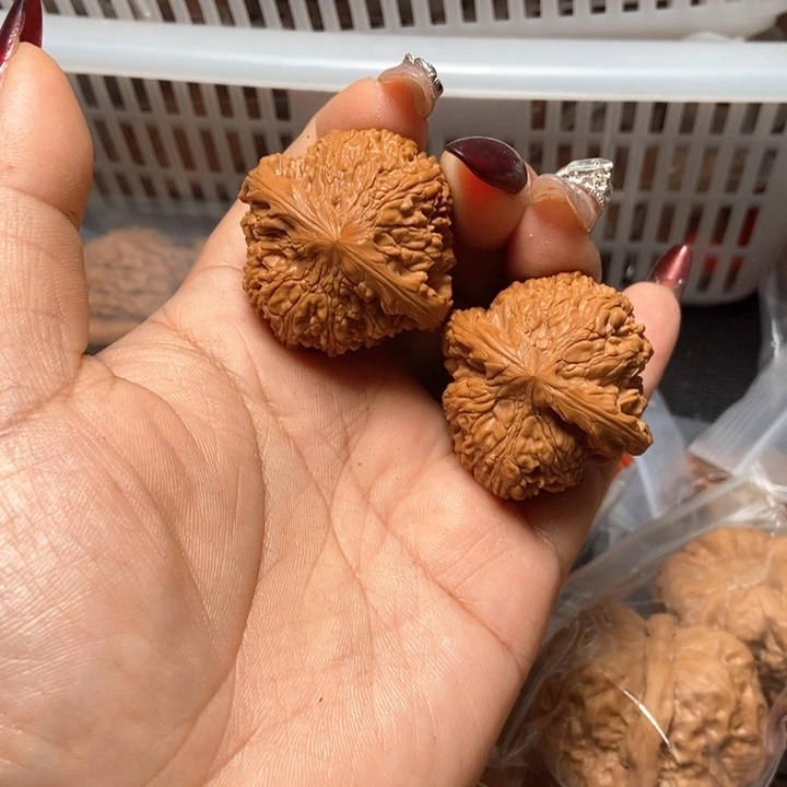 文玩核桃吊坠满天36