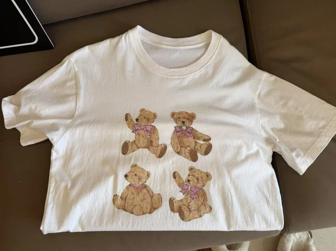 复古三只母熊与一只公熊的友谊印花卡通T恤