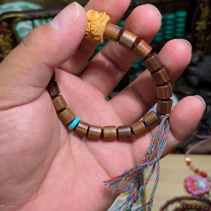 大叶紫檀（黑酸枝木类）