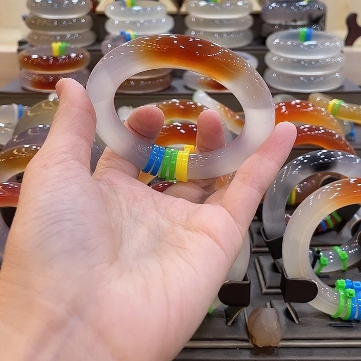 玛瑙/玉髓未镶嵌手镯26