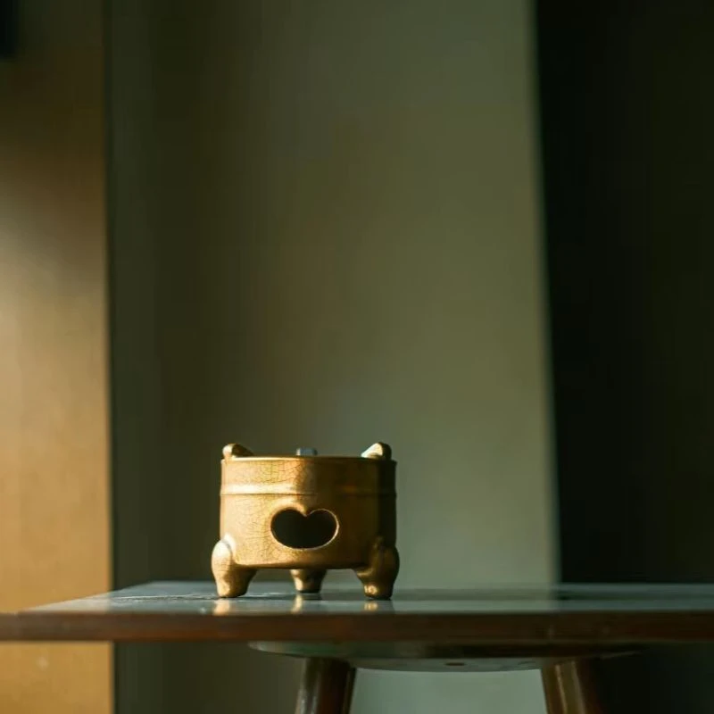 【宽窄】苏打釉鎏金-梵山堂-三足酒精炉直径10CM高7.5CM（W0597）