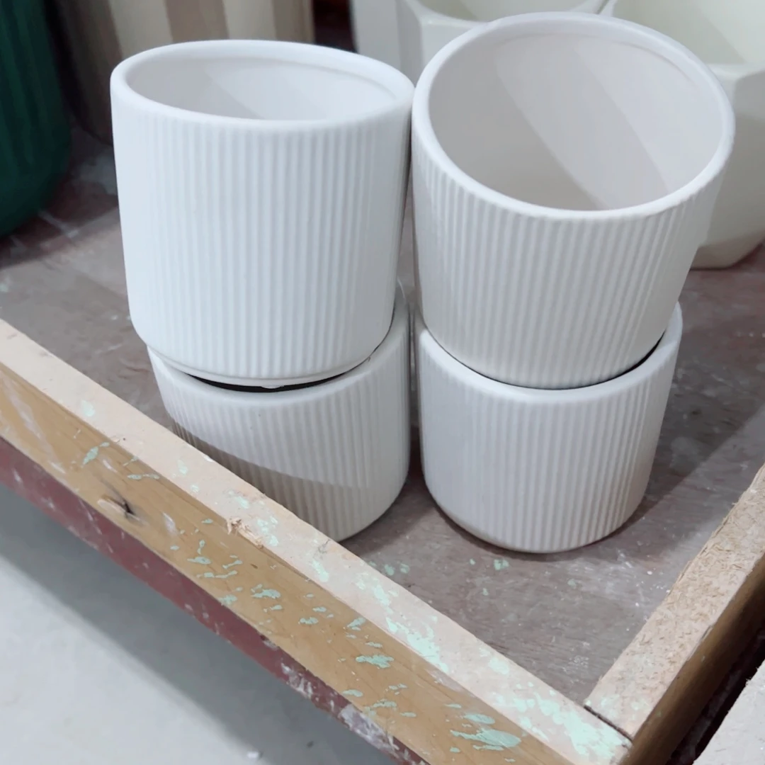 满10米包邮发货，默认打孔发货，不打孔联系客服备注。