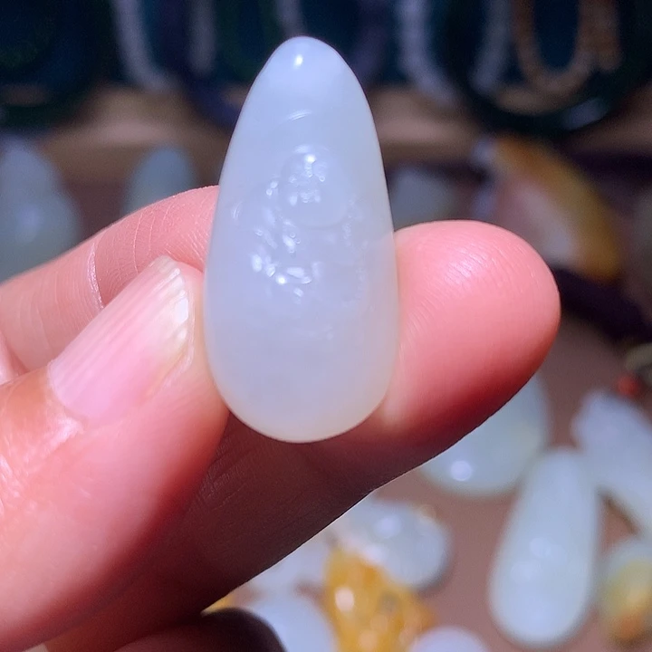 和田玉（糖玉）未镶嵌颈饰