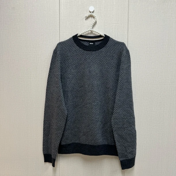 HUGO BOSS/雨果博斯 hu207 深灰格纹毛衣 时尚百搭