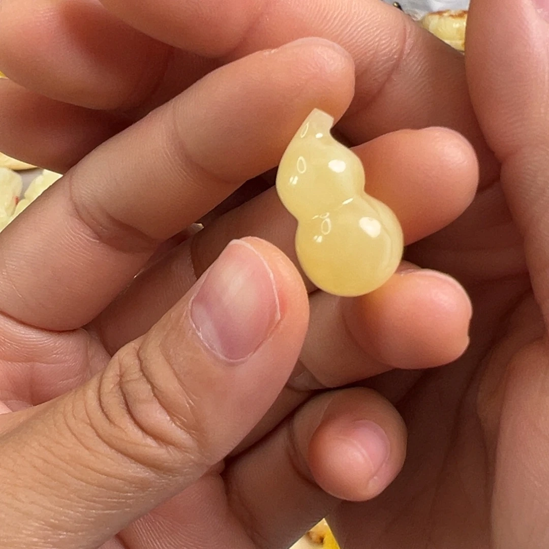 蜜蜡未镶嵌裸石蜜蜡