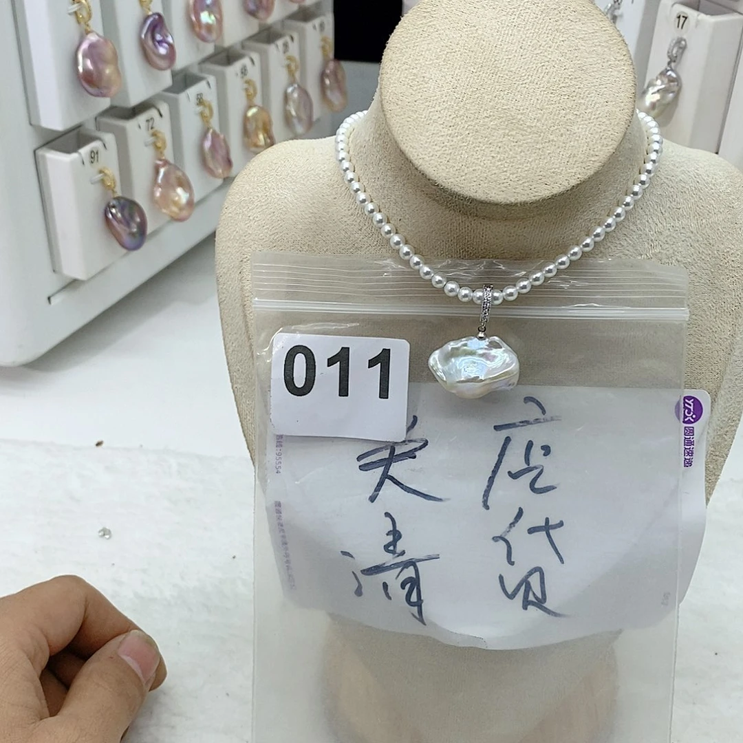 淡水珍珠颈饰合金