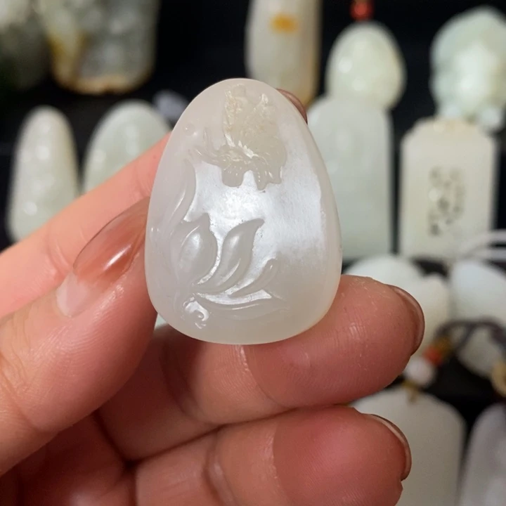 和田玉（糖玉）未镶嵌颈饰