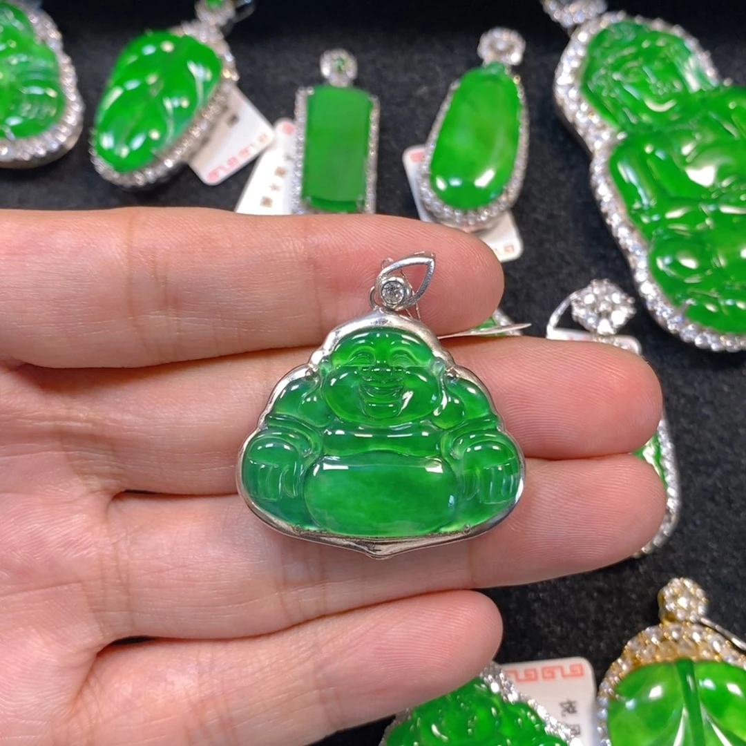 颈饰银S925镶嵌翡翠佛公吊坠