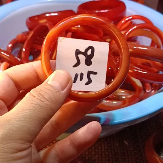 玛瑙/玉髓未镶嵌手镯