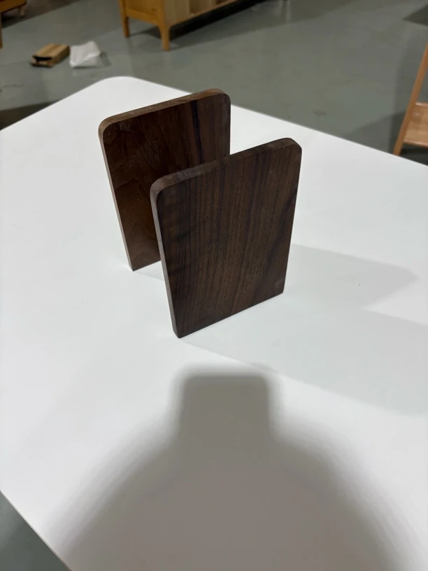 北欧简易实木书立架一对