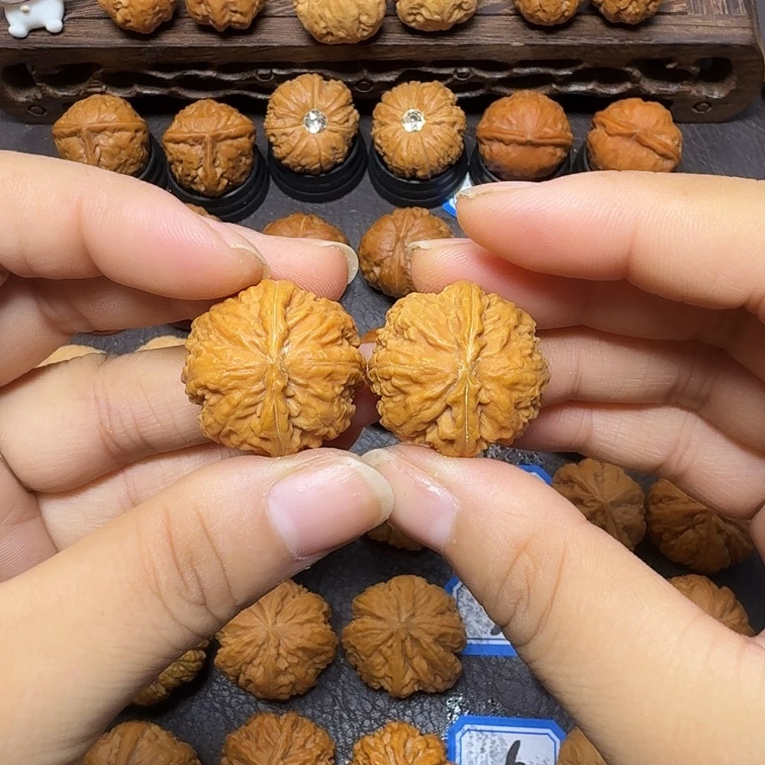 文玩核桃吊坠26尺莲花磨盘005