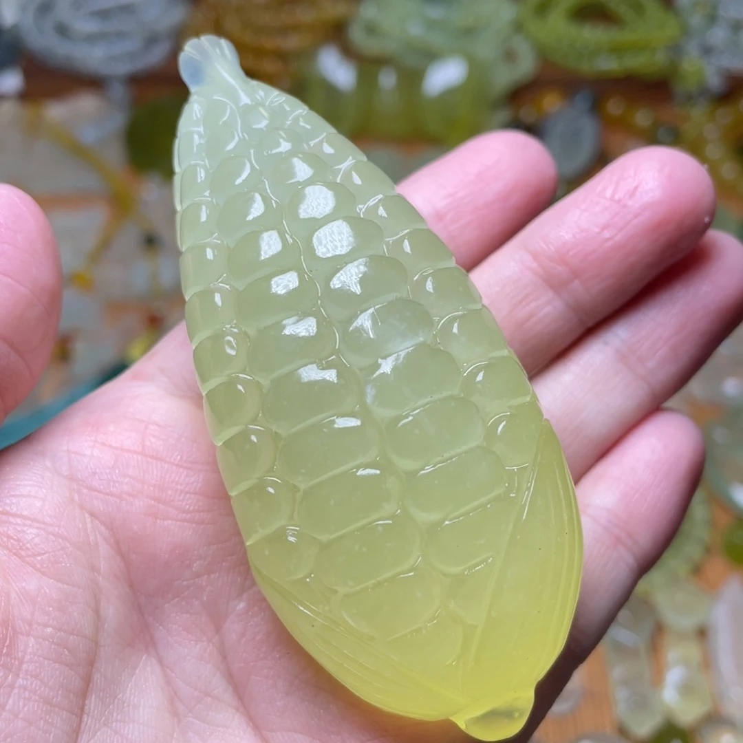 蛇纹石玉未镶嵌手把件
