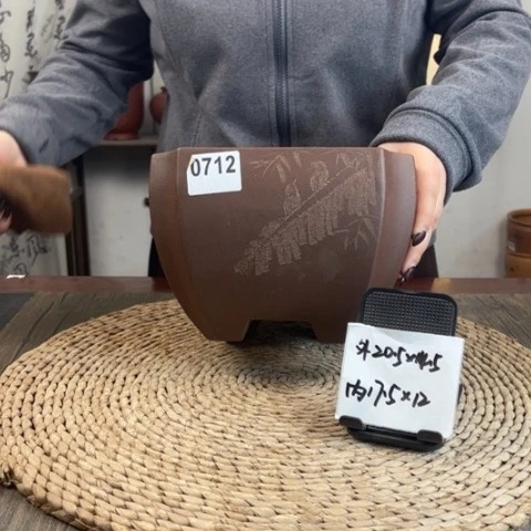 紫砂花盆紫玉金砂芭蕉刻绘切角四方0712