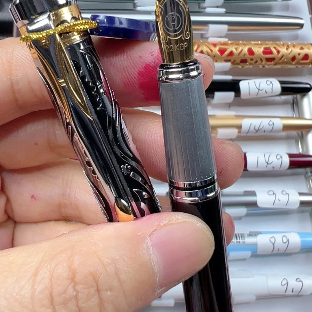 便携式华宏266银色浮雕礼品笔