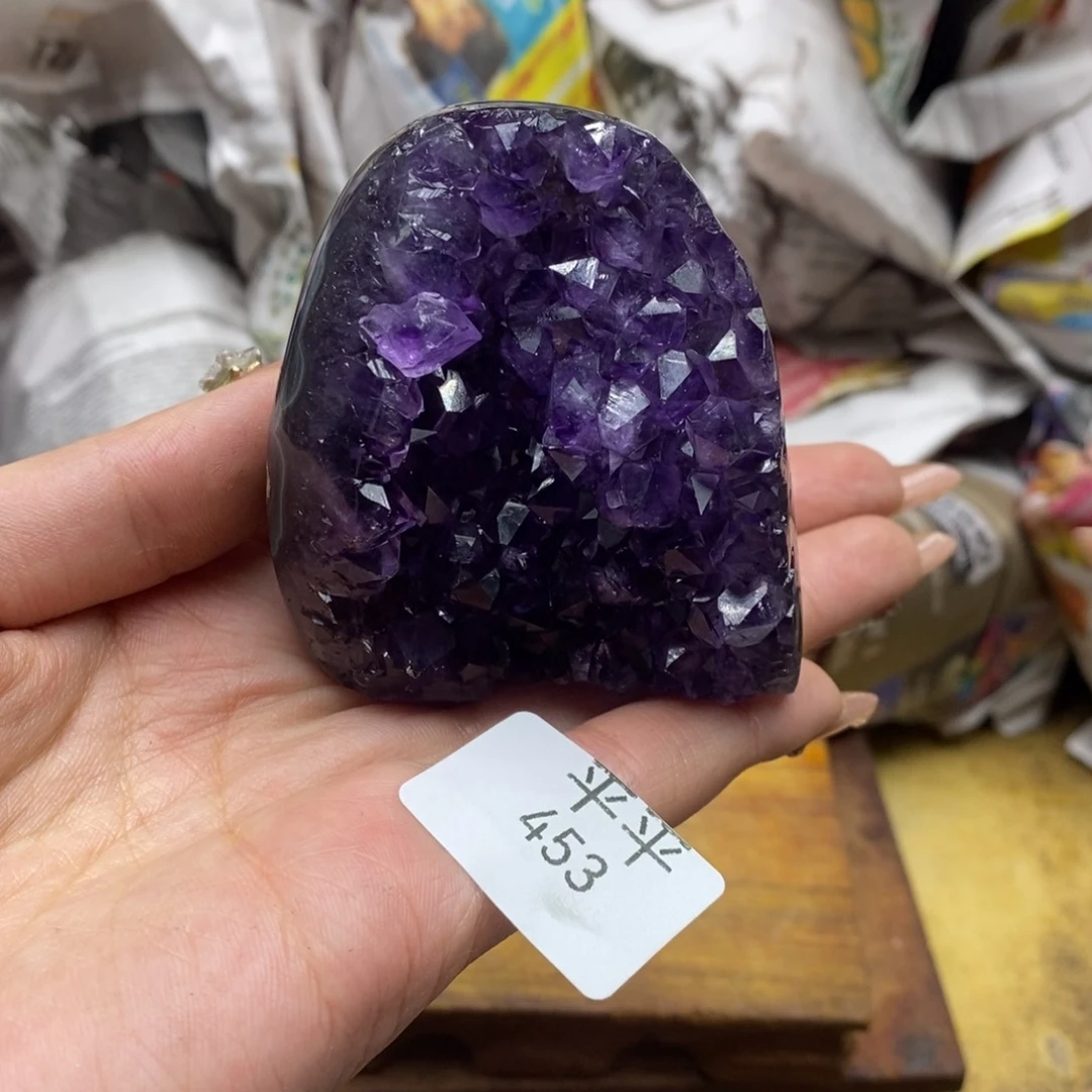 紫晶乌拉圭未镶嵌