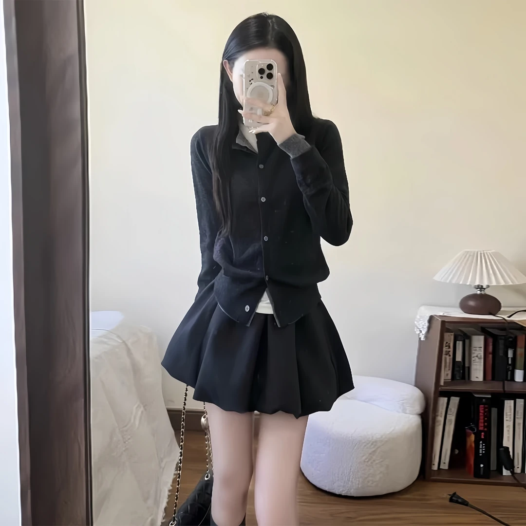 早秋套装女2025新款深灰色假两件针织开衫上衣气质修身显瘦花苞裙