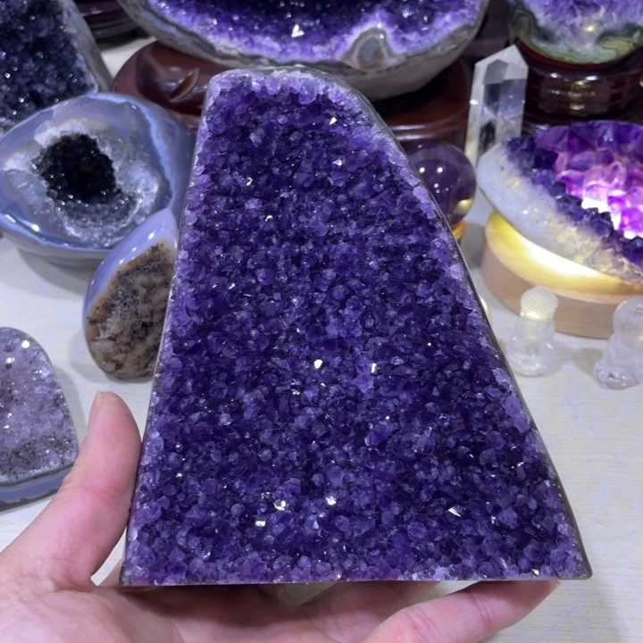 紫晶水晶摆件未镶嵌