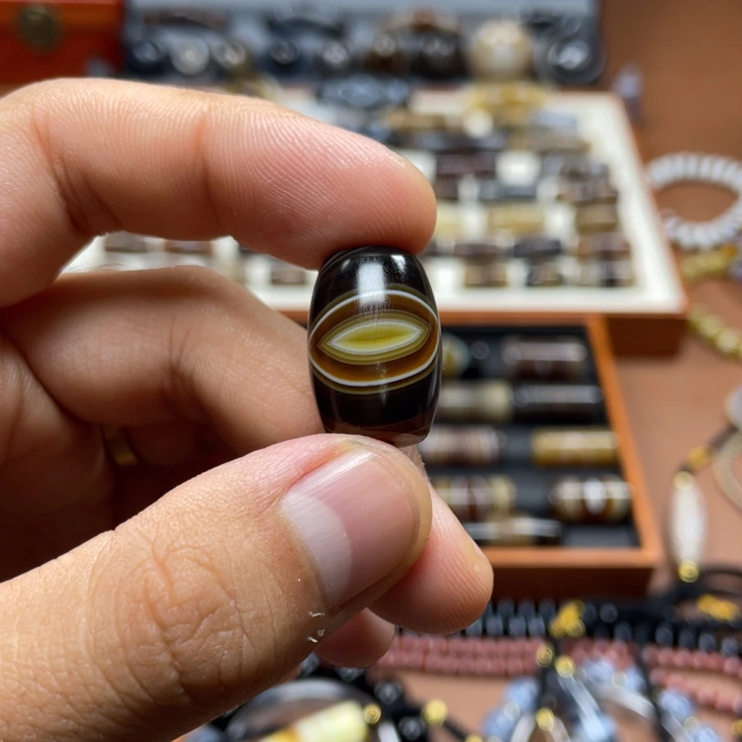 阿***具玛瑙/玉髓未镶嵌配饰