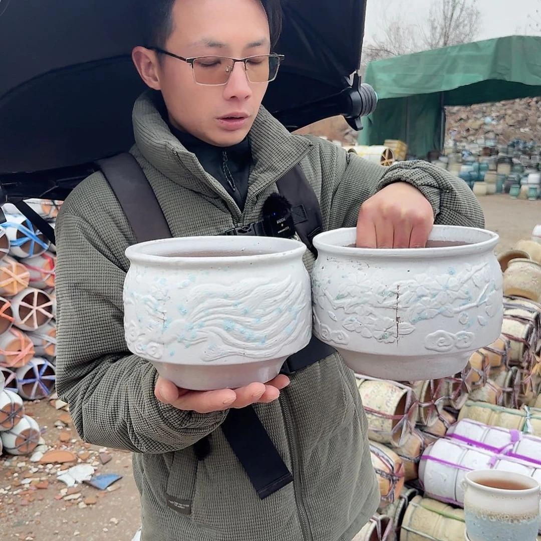 紫砂花盆口20高15（两个九尾狐白色拼