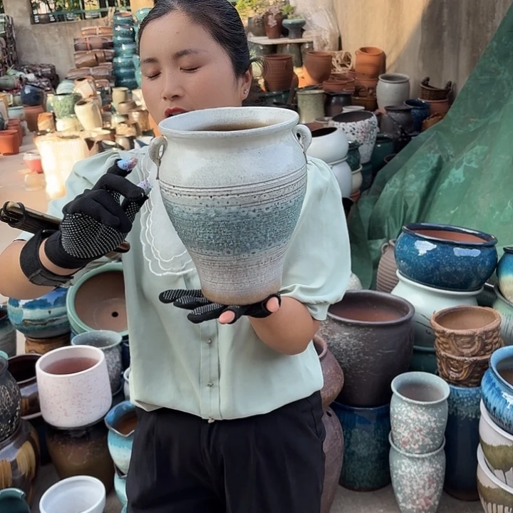 18口21高瑕疵一个盆子。