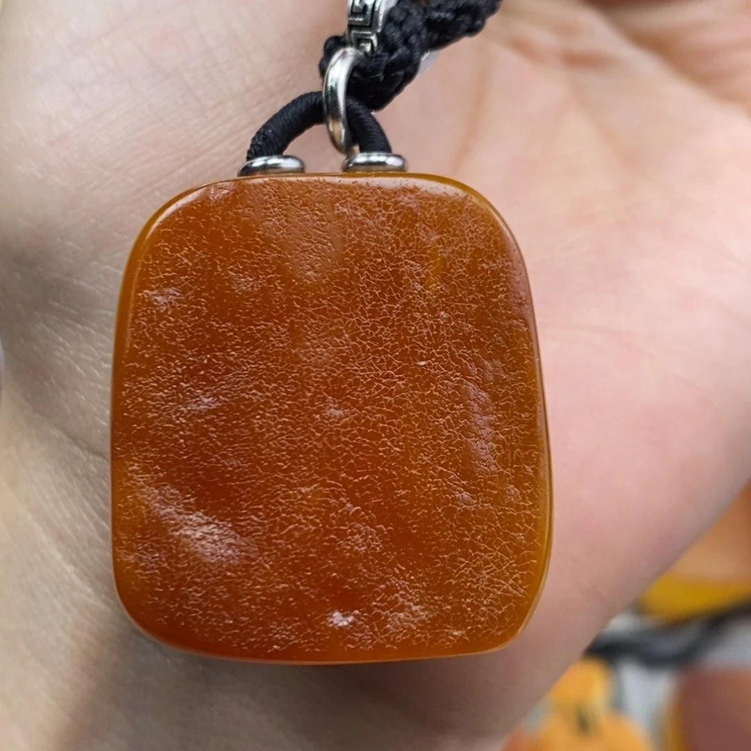 琥珀吊坠(赠链)未镶嵌