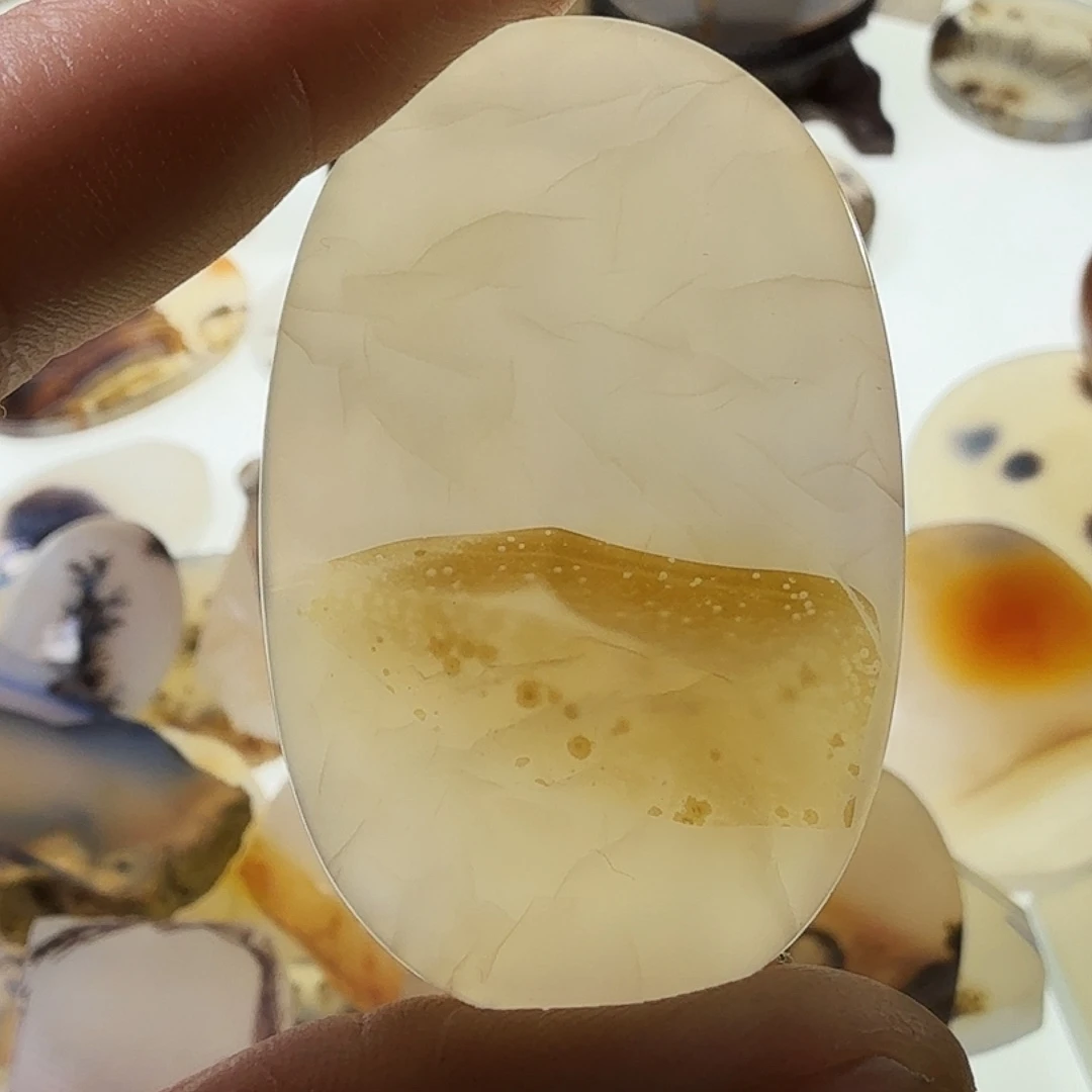 玛瑙/玉髓未镶嵌珠宝半成品