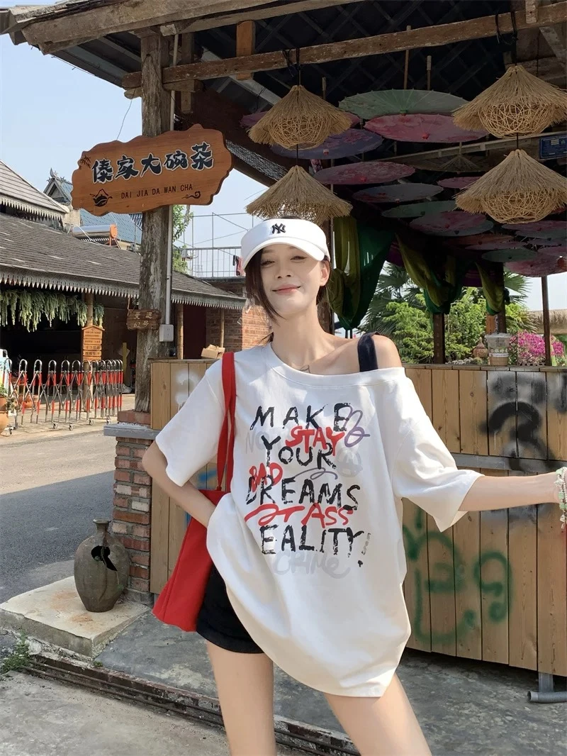 韩系字母印花斜肩短袖T恤女夏季设计感小众露肩宽松休闲上衣